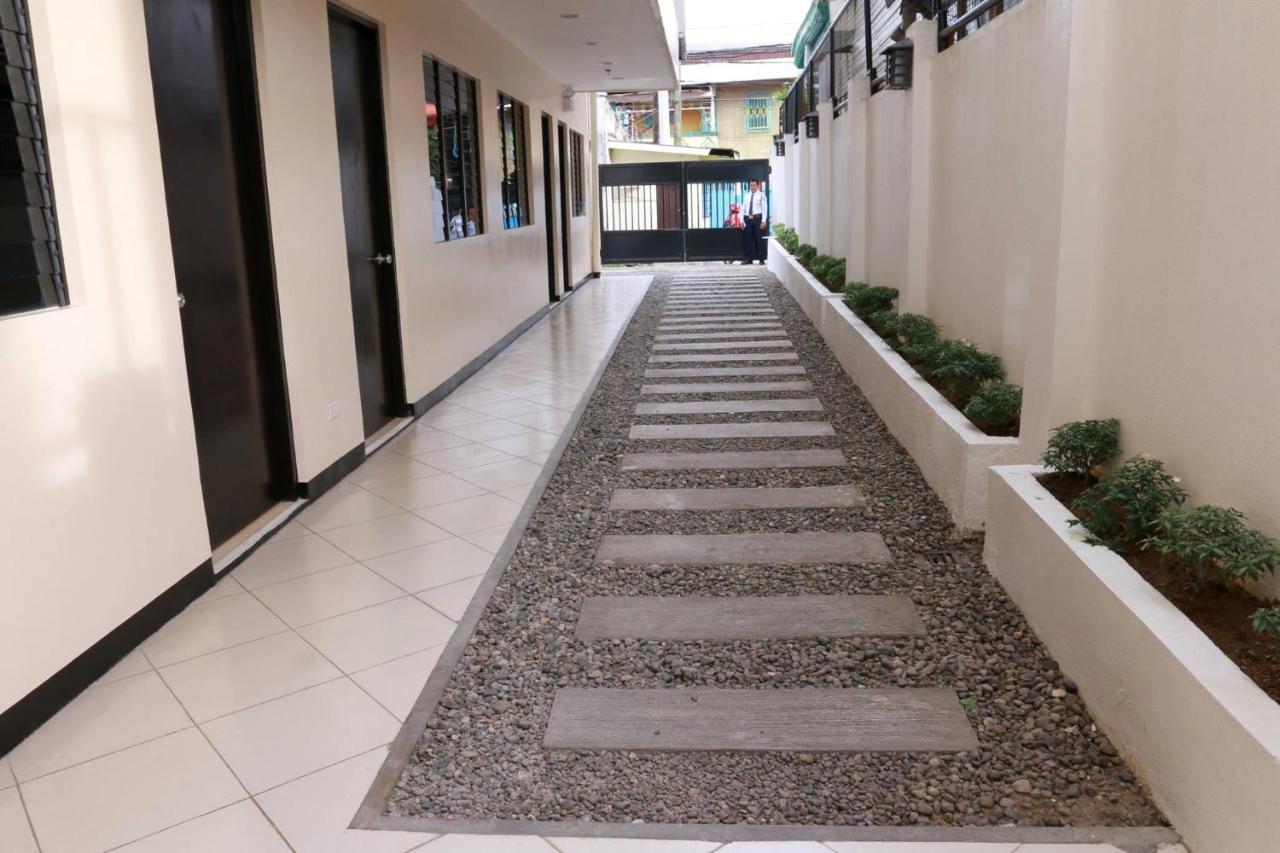 Global 88 Apartelle Hotel Cebu Bagian luar foto